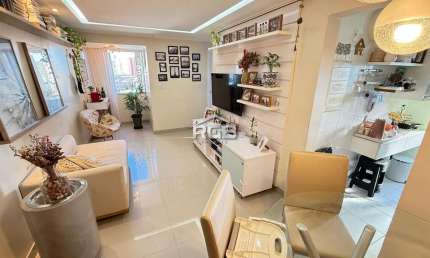 Apartamento 2/4 com suíte Andar Alto em Brotas R$ 450.000,00