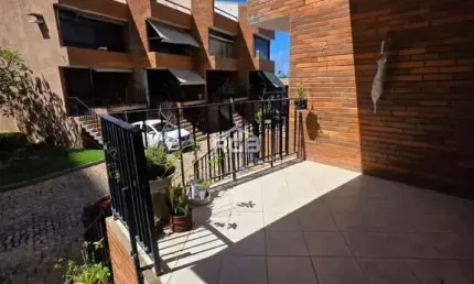 Casa em condomínio fechado com 3 quartos à venda na Avenida Octávio Mangabeira, 10319, Jaguaribe, Salvador