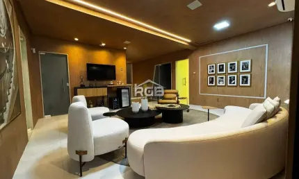 Casa Comercial 317m² Finamente Decorada - Energia Solar – Barra R$ 2.699.000,00