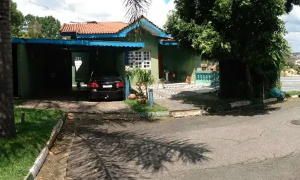 Casa com 3 dormitórios à venda, 320 m² por R$ 1.350.000,00 - Condomínio Marambaia - Vinhedo/SP