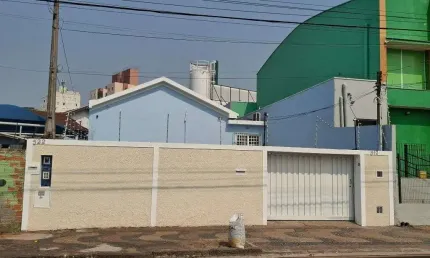 Casa com 2 dormitórios para alugar, 125 m² por R$ 4.760,00/mês - Centro - Valinhos/SP