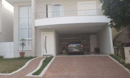 Casa de Condomínio de Alto Padrão no Swiss Park, Campinas-SP: 3 quartos, 3 suítes, 3 salas, 5 banheiros, 4 vagas, 248m². Aproveite!