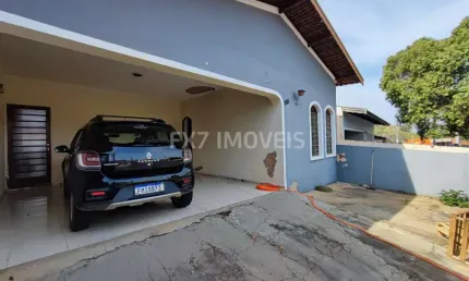 Casa a venda na região do jardim aurélia com 2 quartos com edícula atualmente locada nos fundos