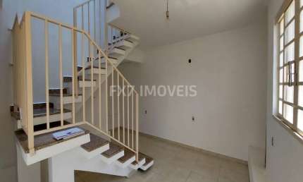 Casa com 3 quartos à venda na Rua Romilda Pugliesi Atensia, 1022, Parque Jambeiro, Campinas, 130 m2 por R$ 700.000