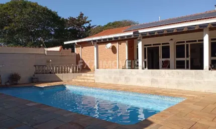 Imperdível! casa à venda em campinas-sp, no parque são quirino, com 3 quartos, 2 suítes, 3 salas, 4 banheiros, 4 vagas de garagem e 427,68 m² de área.