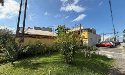 Casa com 3 quartos à venda na Rua Antonina, Caiobá, Matinhos