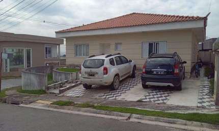 Casa terrea em Cotia no condominio Terras de São Fernando