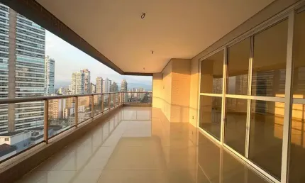 Apartamento com 3 quartos à venda no Embaré, Santos , 210 m2 por R$ 3.300.000