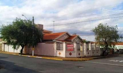 Casa a venda Bom Jesus (centro) 4 dormitórios e 2 suites