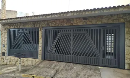 Casa à venda, 3 quartos, 2 vagas, Vitório Cezarino - Rio das Pedras/SP