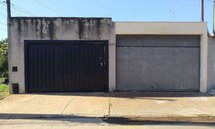 Casa à venda, 3 quartos, 5 vagas, Nucleo Habitacional Lucia Taranto Marrano - Rio das Pedras/SP