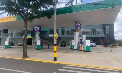 Sala Comercial para aluguel, 1 vaga, Astúrias - Piracicaba/SP