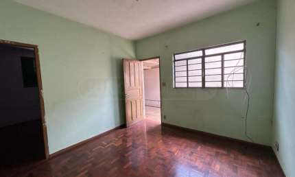Casa à venda, 3 quartos, 2 vagas, Vila Rezende - Piracicaba/SP
