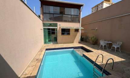 Casa à venda, 3 quartos, 1 suíte, 6 vagas, Vila Monteiro - Piracicaba/SP
