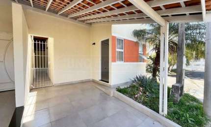 Casa em Condomínio à venda, 2 quartos, 1 vaga, Jardim Três Marias - Piracicaba/SP