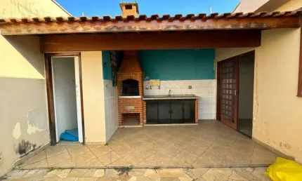 Casa à venda, 4 quartos, 1 suíte, 5 vagas, Nova Piracicaba - Piracicaba/SP