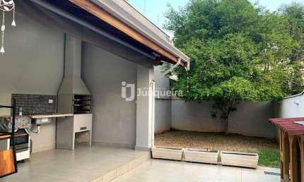 Casa para aluguel, 4 quartos, 2 suítes, 1 vaga, Centro - Piracicaba/SP