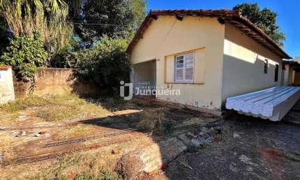 Casa à venda, 2 quartos, 3 vagas, Dois Córregos - Piracicaba/SP