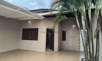 Casa para Venda em Atibaia, Nova Atibaia, 2 dormitórios, 1 suíte, 2 banheiros, 3 vagas