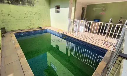 Casa para Venda em Atibaia, Nova Atibaia, 2 dormitórios, 1 suíte, 2 banheiros, 2 vagas