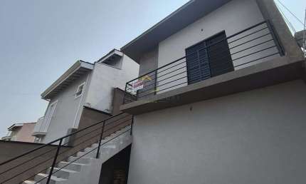 Casa para Locação em Atibaia, Nova Atibaia, 3 dormitórios, 1 suíte, 2 banheiros, 2 vagas