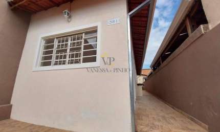 Casa para Locação em Atibaia, Nova Atibaia, 2 dormitórios, 1 banheiro, 2 vagas