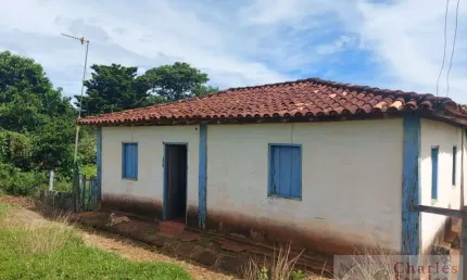Chácara para Venda em Bela Vista de Goiás, Zona  Rural, 3 dormitórios, 1 banheiro, 1 vaga