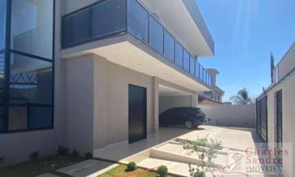 Casa para Venda em Anápolis, Anápolis City, 4 dormitórios, 3 suítes, 4 banheiros, 3 vagas
