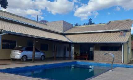 Chácara para Venda em Bonfinópolis, Zona Rural, 3 dormitórios, 2 suítes, 4 banheiros, 3 vagas