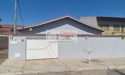 Casa para Venda em Goiânia, Jardim América, 3 dormitórios, 1 suíte, 3 banheiros, 3 vagas