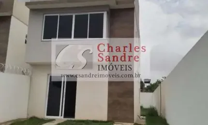 Casa para Venda em Goiânia, Goiá, 3 dormitórios, 3 suítes, 4 banheiros, 2 vagas