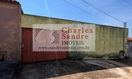 Casa para Venda em Goiânia, Residencial Solar Ville, 2 dormitórios, 1 banheiro, 2 vagas