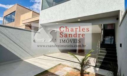 Casa para Venda em Aparecida de Goiânia, Residencial Village Garavelo, 3 dormitórios, 3 suítes, 5 banheiros, 3 vagas