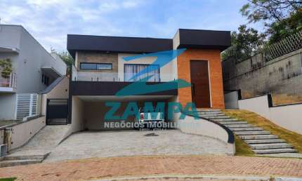 CASA COM 3 SUITES (1 COM HIDRO), REPLETA DE PLANEJADOS, AR CONDICIONADO, VARANDA GOURMET E 6 VAGAS