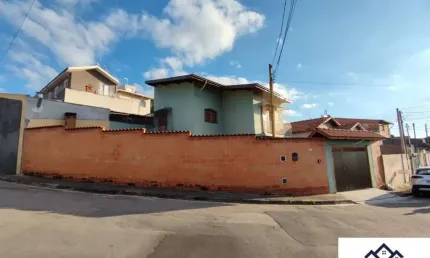 Sobrado com 3 dormitórios, churrasqueira e 2 vagas cobertas no melhor lugar da agapeama