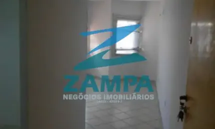 SALA COMERCIAL COM 50M² DE WC SOCIAL MAIS UMA SALA AMPLA, WC PRIVATIVO E 2 VAGAS COBERTAS