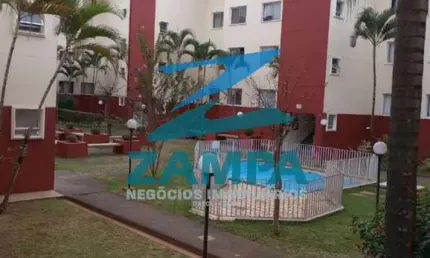 APTO NO MORADA DO JAPI C/ 2 QUARTOS, COZINHA PLANEJADA, NO TÉRREO COM 1 VAGA COBERTA