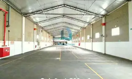 Barracão / Galpão / Depósito para alugar na Rodovia Raposo Tavares, 74, Vila Industrial, Alumínio