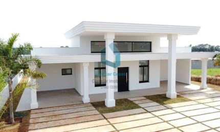 Casa à venda no Condomínio Village Araçoiaba - Araçoiaba da Serra/SP