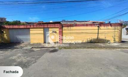 Casa de esquina com 479m² à venda na Parquelândia -  Fortaleza, Ceará.