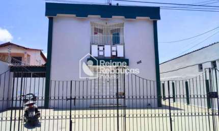 Apartamento à venda com 3 quartos e duas vagas no Montese em Fortaleza-Ceara
