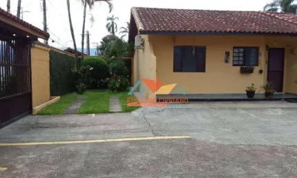 Casa com 2 dormitórios à venda, 62 m² por R$ 320.000,00 - Britânia - Caraguatatuba/SP