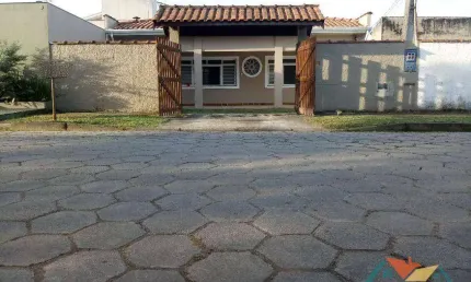 Casa com 3 dormitórios à venda, 152 m² por R$ 450.000,00 - Massaguaçu - Caraguatatuba/SP