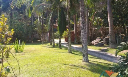 Sítio com 3 dormitórios à venda. Na beira da represa, 33000 m² por R$ 900.000 - Monte Alegre - Natividade da Serra/SP