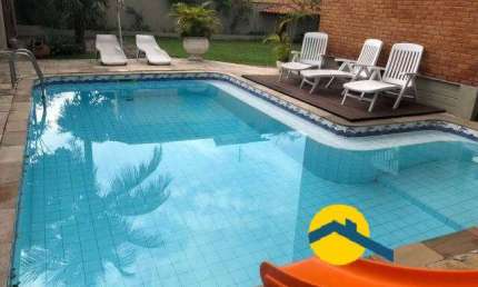 Linda casa  estilo colonial  pronta para morar  em Camboinhas.
