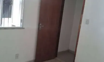 Casa  vazia à venda no Fonseca - Niterói- Rio de janeiro