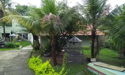 Casa com 4 quartos à venda na Rua Santa Maria, Nacional, Contagem por R$ 750.000