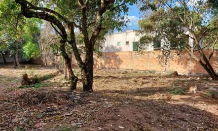 Terreno à venda na Rua Ismail Vilela Lima, Braúnas, Belo Horizonte por R$ 950.000