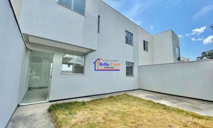 Casa com 3 quartos à venda na Rua Carmem, Rio Branco, Belo Horizonte por R$ 570.000
