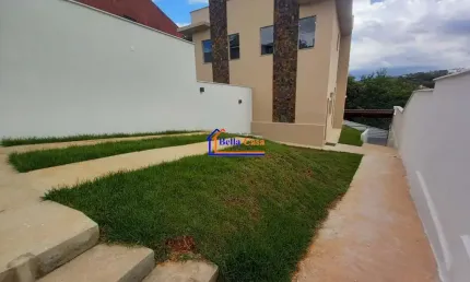Casa com 3 quartos à venda no Jardim Imperial, Lagoa Santa  por R$ 565.000
